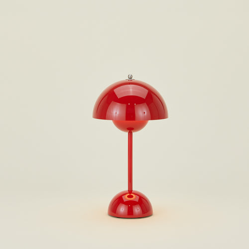 Flowerpot portable lantern in red