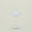 Flowerpot portable lamp in white