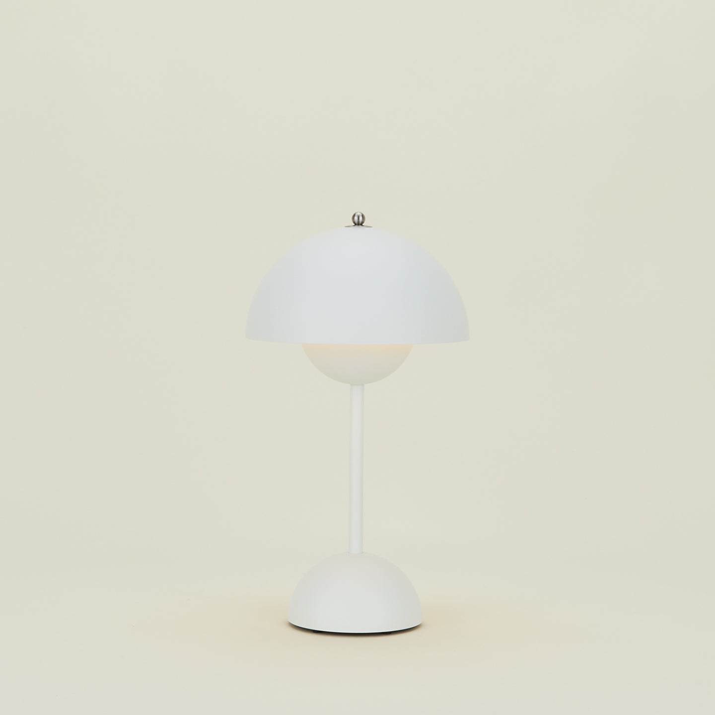 Flowerpot portable lamp in white