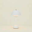 Flowerpot portable lamp in white