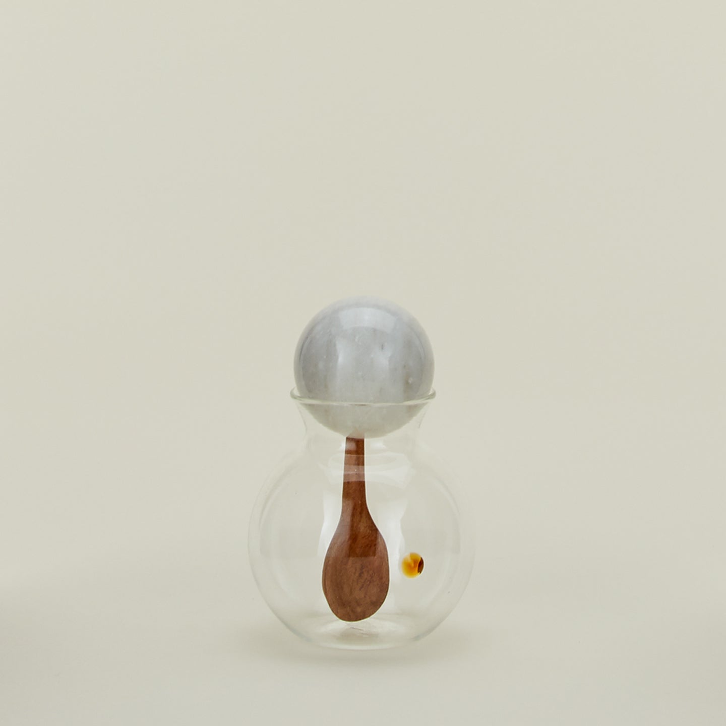 And Jacob salsero spoon container