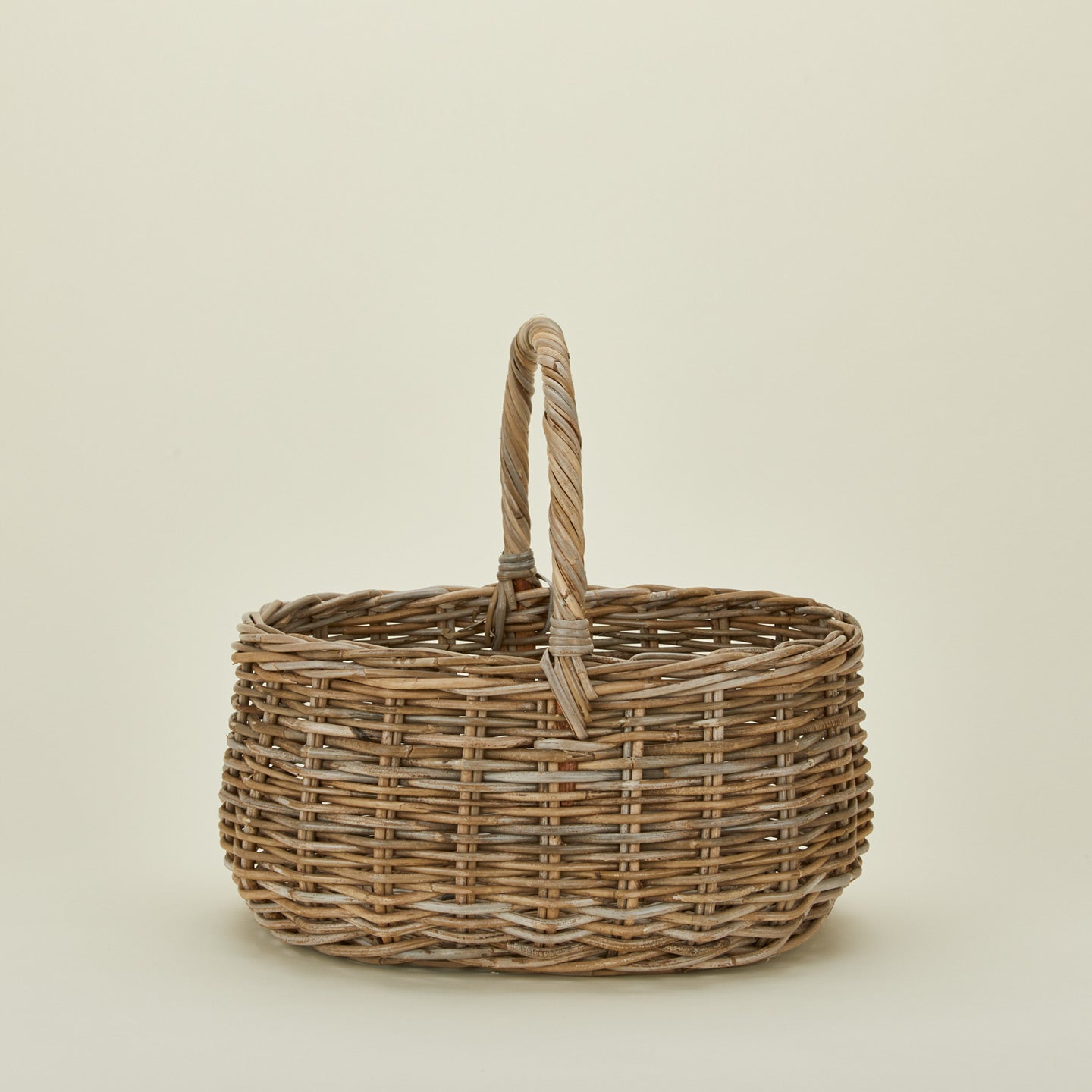 Basketly rattan market basket