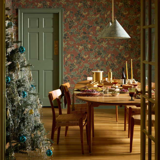 Holiday dining table