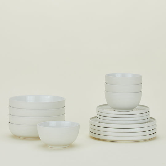 Essential Dinnerware, 16 Piece Set - Bone