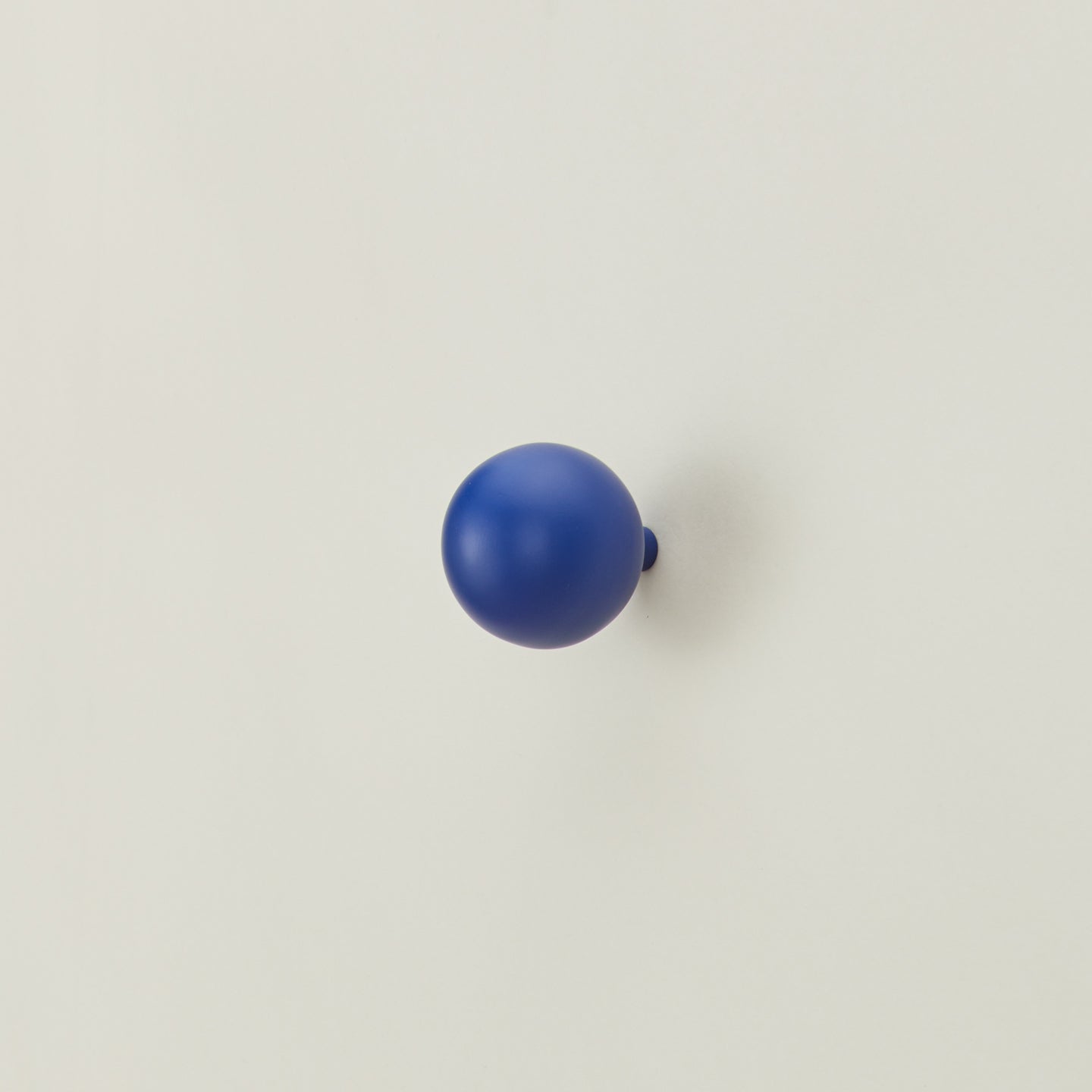 Essential sphere hook in Klein Blue