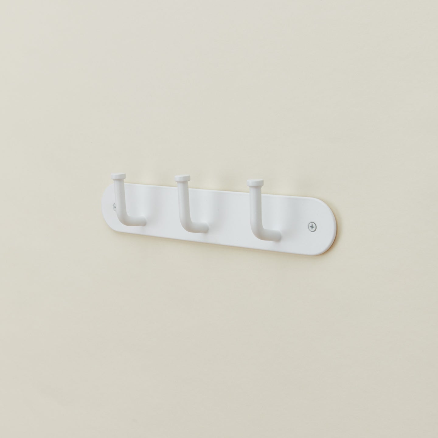 Essential hook rack in white