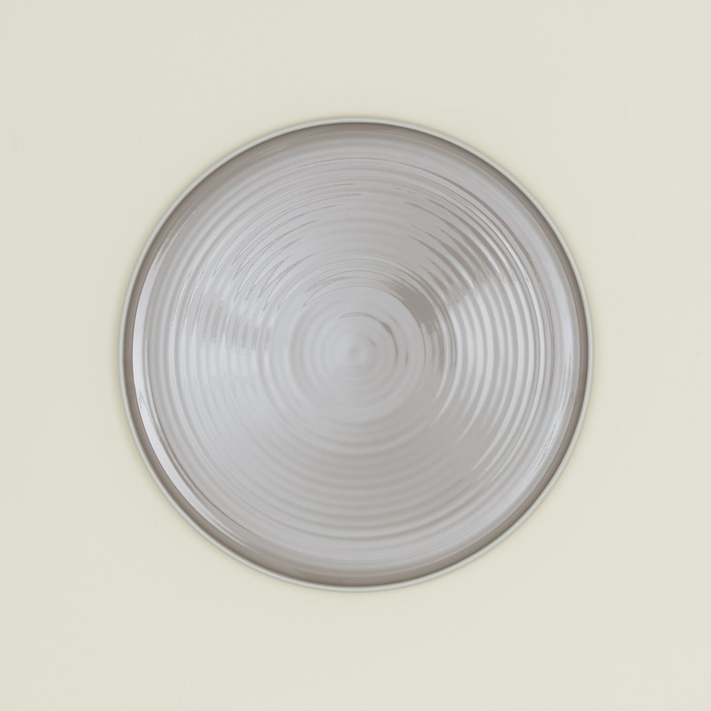 Essential Serving Platter in Light Grey.