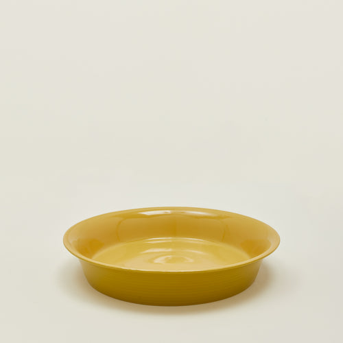 Essential pie dish in mustard