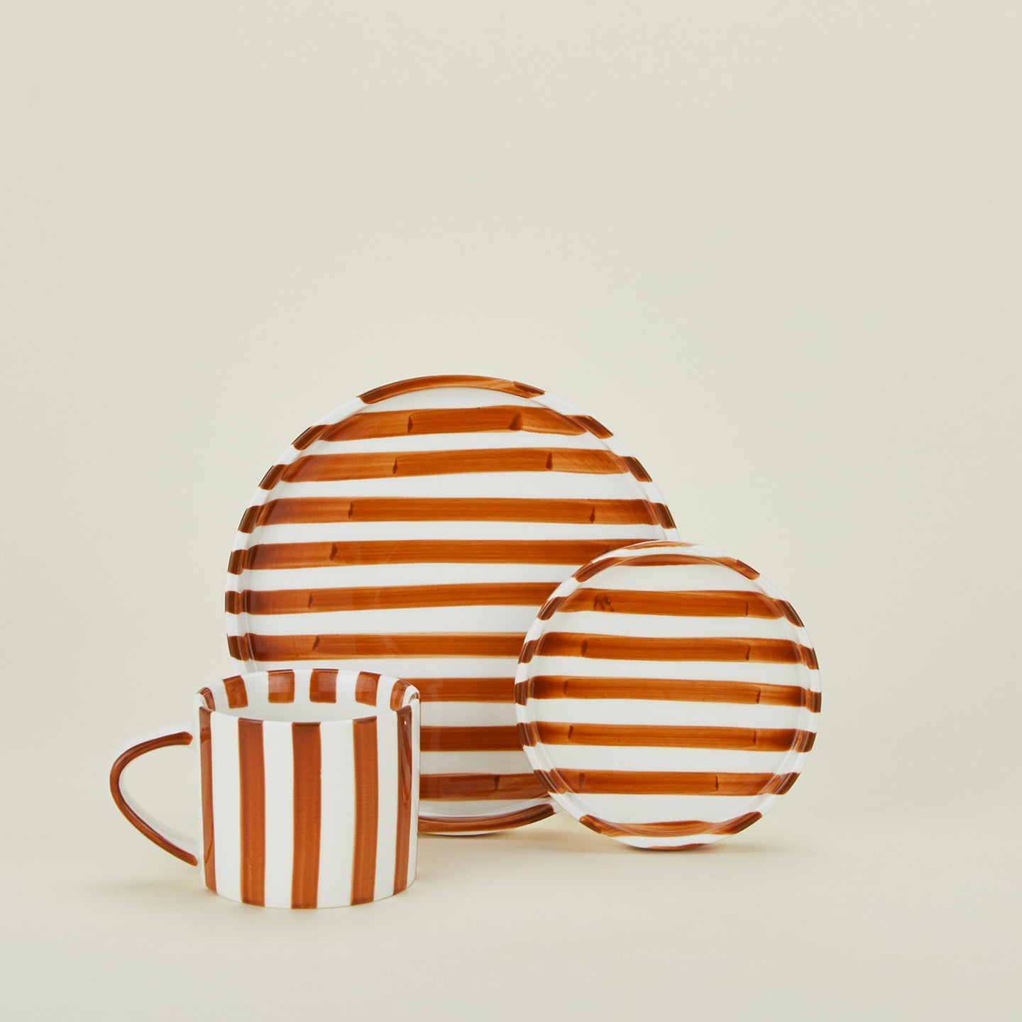 Fodory brown striped dinnerware
