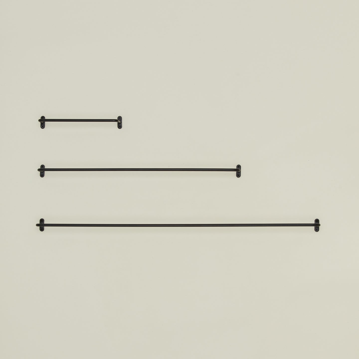Iron towel bar family in black