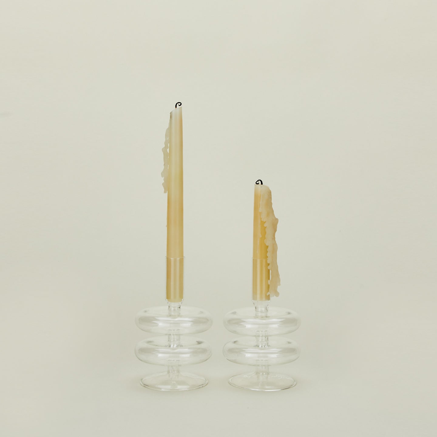 Bubble candle holder in clear with tapers