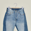 Clip hanger in lilac with jeans
