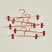 Clip hangers in poppy