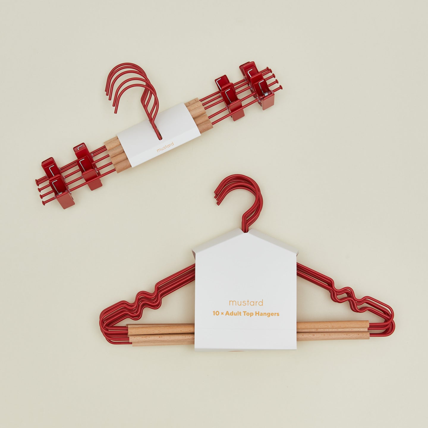 Clip and top hangers in poppy