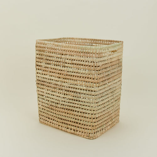 Open weave hamper