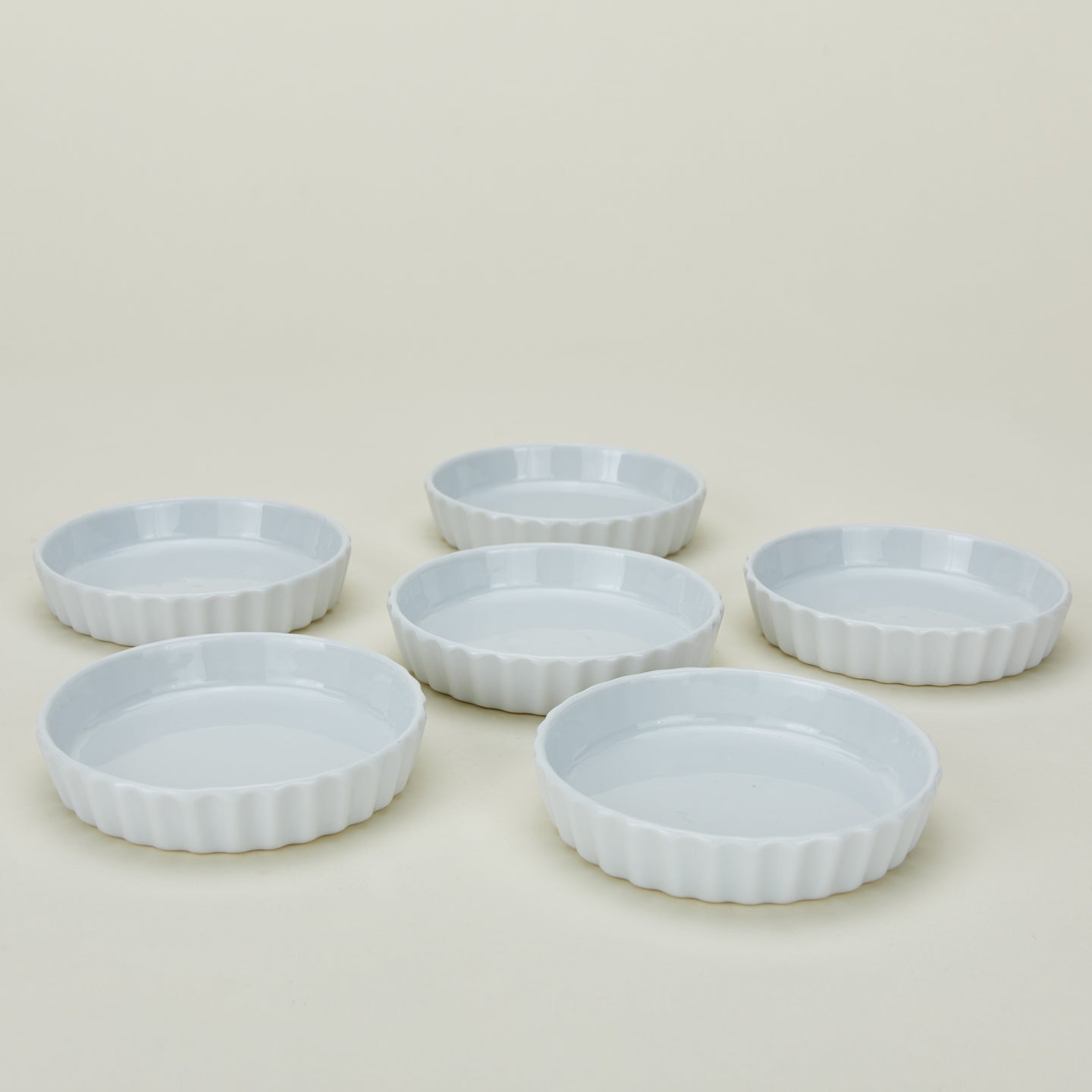 Set of 6 porcelain individual tart dishes in white