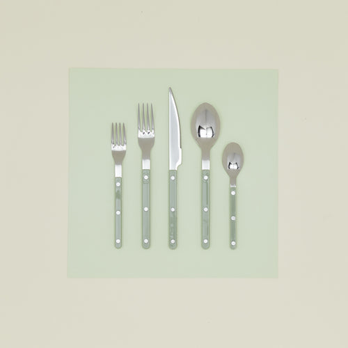 Bistrot Flatware in asparagus green.