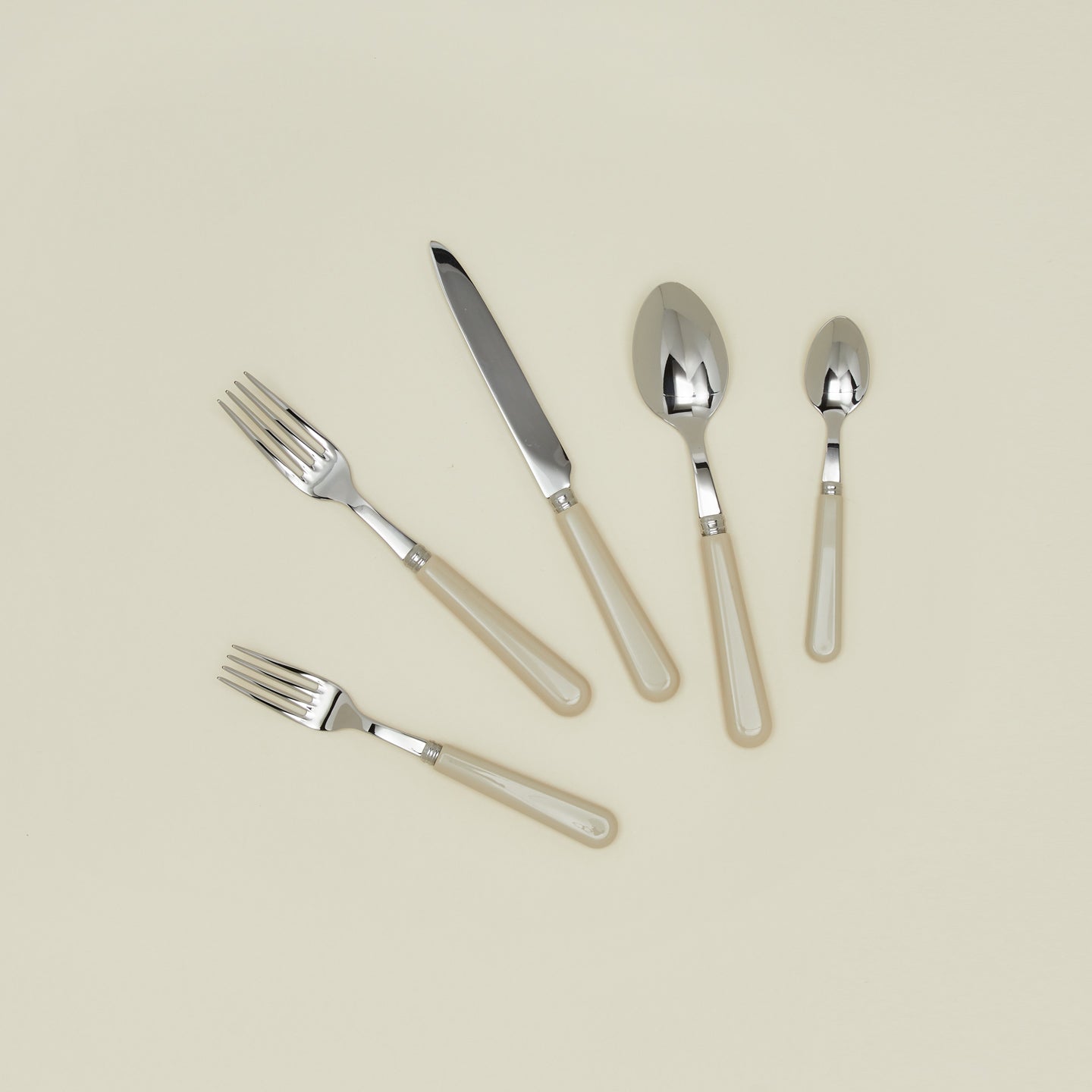 Pop 5 piece place setting in khaki