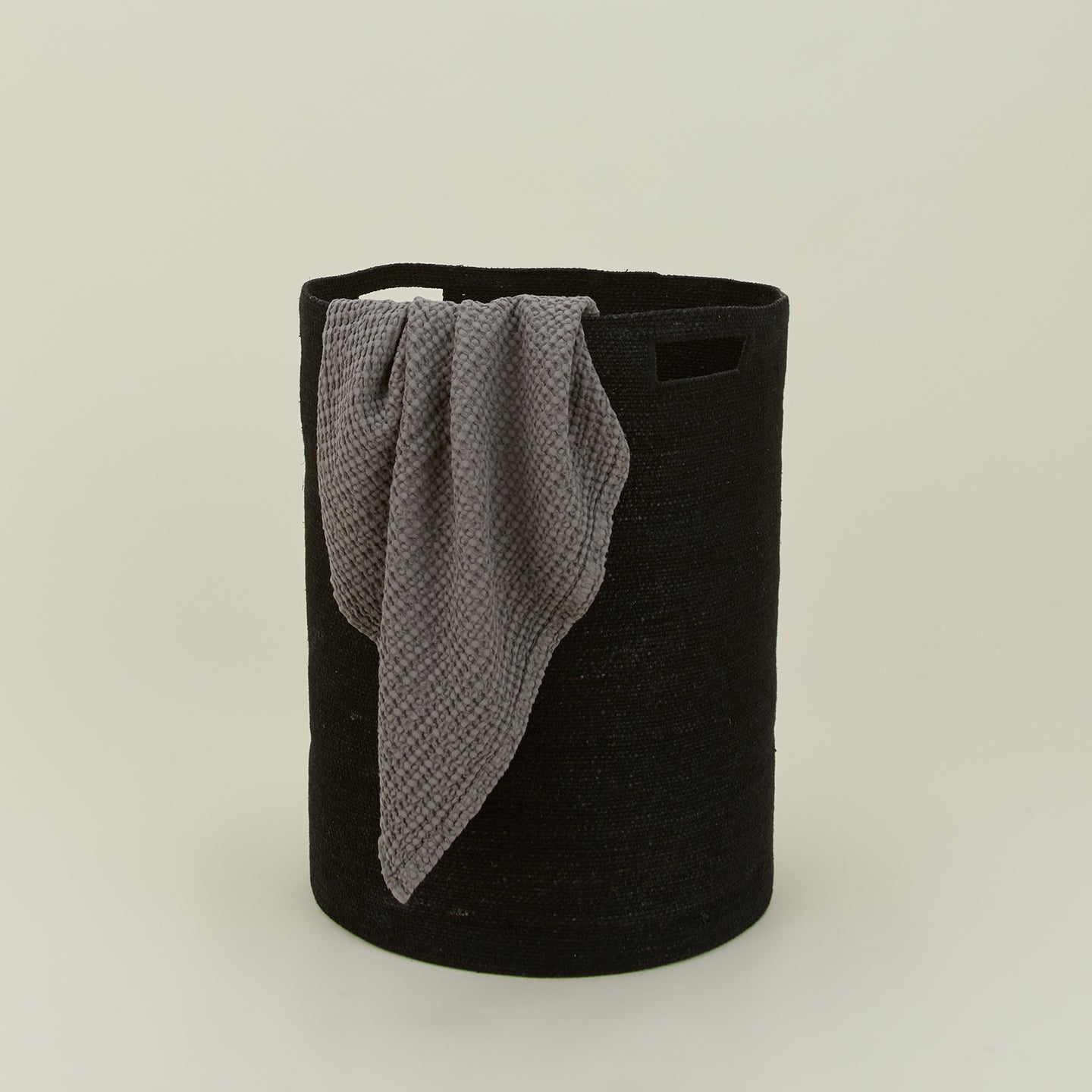 Essential Hamper - Black